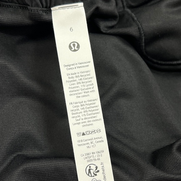 Lululemon NWOT Hotty Hot High-Rise Lined Short 4" *Lace Trim Black - Picture 7 of 8